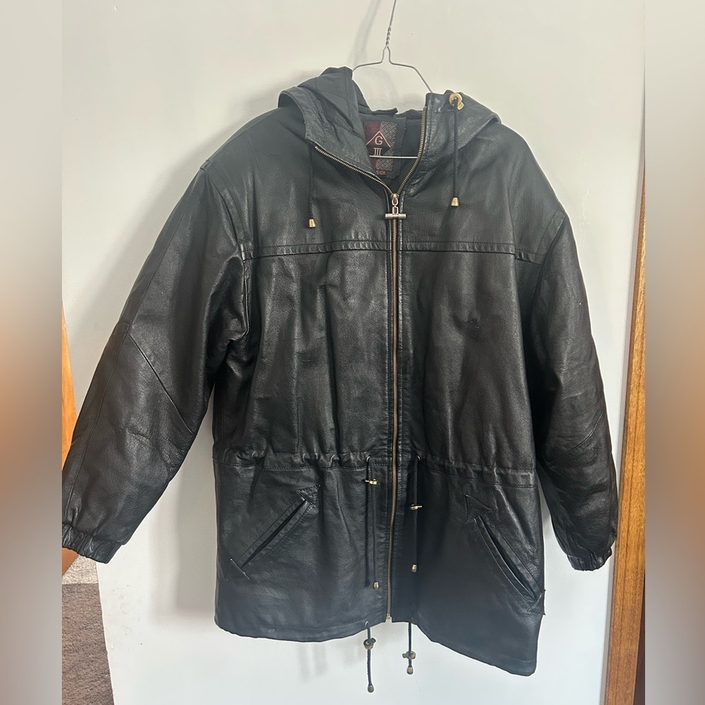 Women’s Leather Jacket With Shoulder Pads